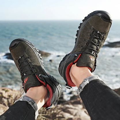 Men’s Leather Hiking Shoes Rubber Sole for Walking and Climbing