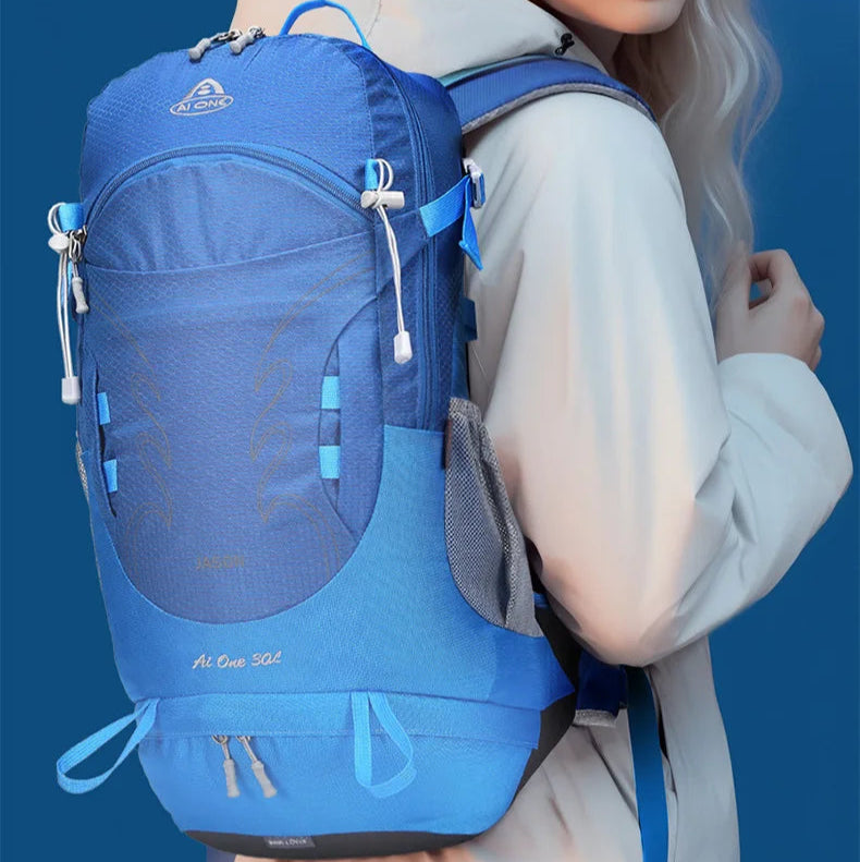 30 L Hiking Backpack Lightweight with Rain Cover