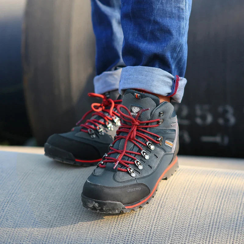 Men’s Hiking Snow Boots for Mountain Trekking