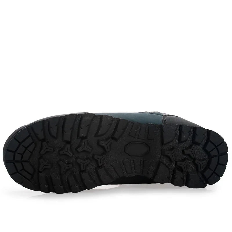 Men’s Hiking Snow Boots for Mountain Trekking
